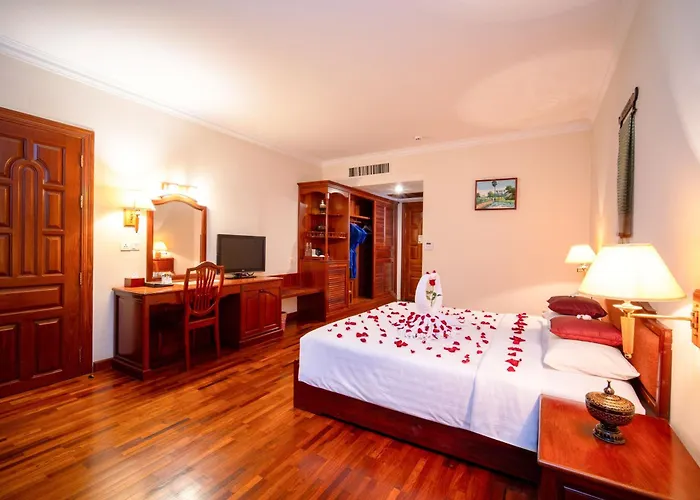 Khemara Angkor & Hotel 4*