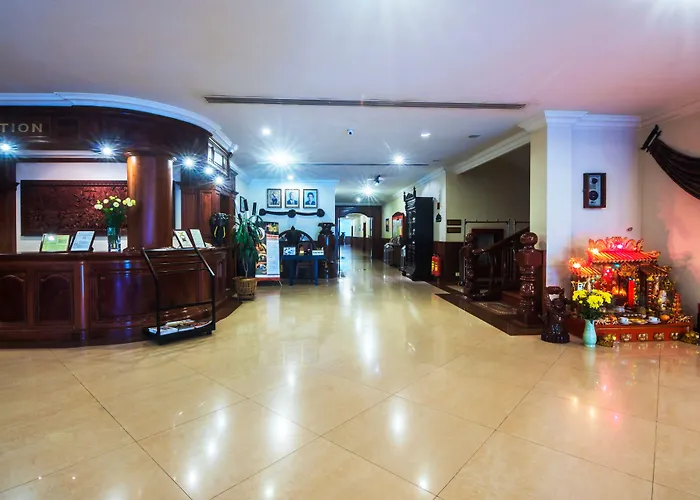 Khemara Angkor & 4*