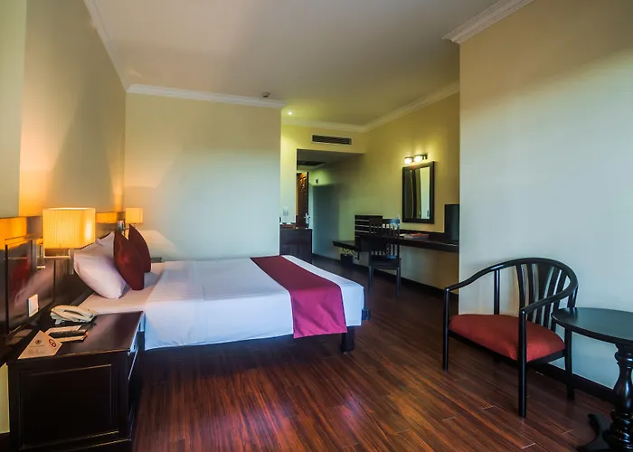Khemara Angkor & Hotel 4*