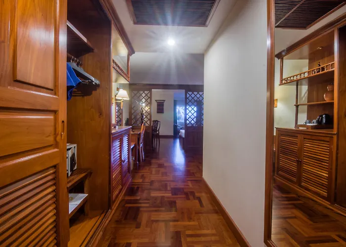 Khemara Angkor & Hotel 4*
